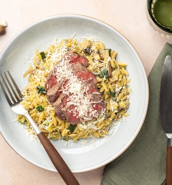 Paddenstoelen-orzo met biefstuk