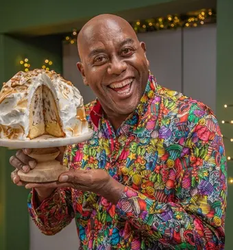 Ainsley met taart