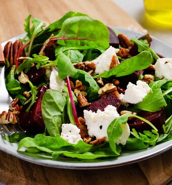 Salade van postelein en geitenkaas