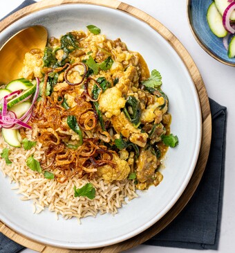 Gele curry met spinazie uit het programma Lekker Snel.