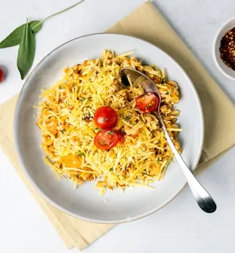 Macaroni met groentesaus uit het programma Lekker Snel!
