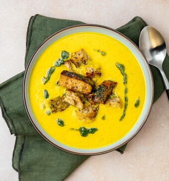 Wortelsoep met croutons en kruidenolie uit het programma Lekker Snel.