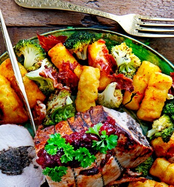 Champignonrollade met aardappelkroketjes