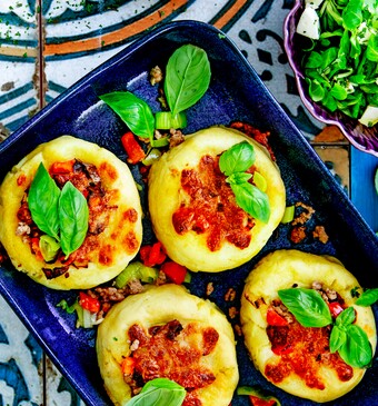 Pureeballen met gehakt, groenten en mozzarella