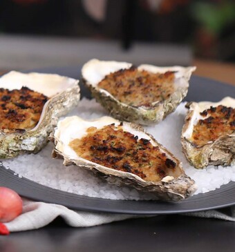 Gegratineerde oesters uit het programma Miljuschka Masterclass Kersteditie.