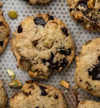 Pistache koekjes met chocolade.