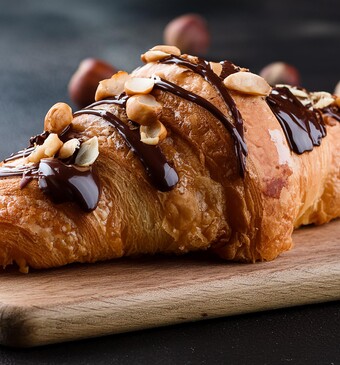kinder bueno croissant