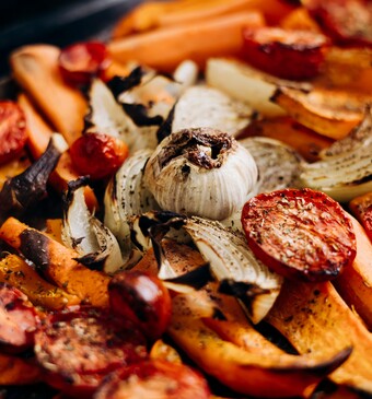 Traybake met pompoen en lamsworst