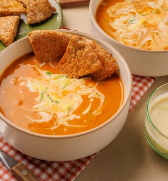 oma's rode linzensoep bibis twist