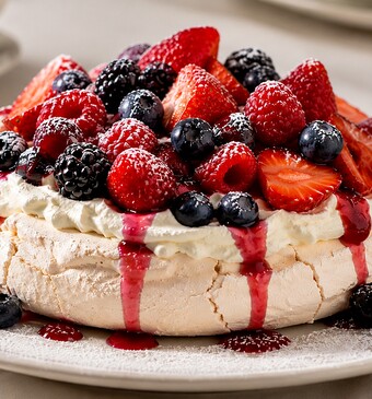 roodfruit-pavlova