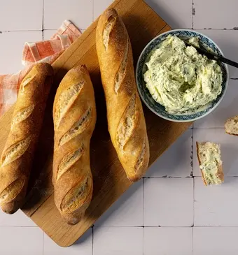  Stokbrood met kruidenboter