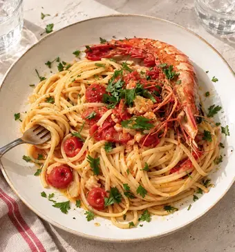 Linguine met grote garnalen