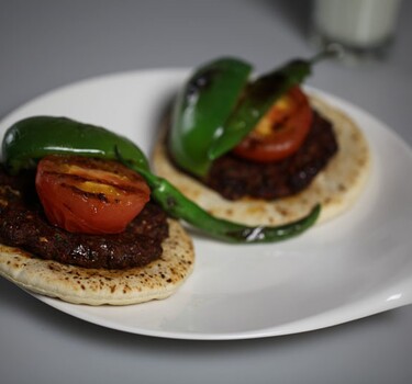 Antakya kebab met gegrilde groente