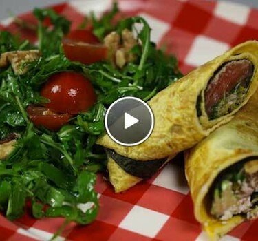 Omelet sushi wraps