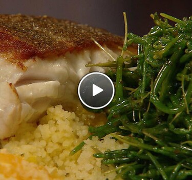 Gebakken kabeljauw met couscous, sinaasappel en Salicornia Cress