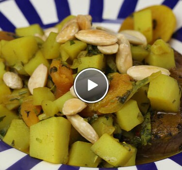 Tajine rundvlees met gedroogde abrikozen en amandelen (marrokaans stoofpotje)