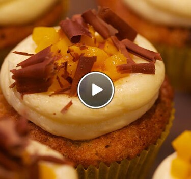 Chocolate chip mango cupcake