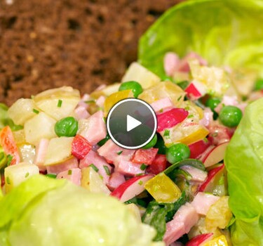 Achterhamsalade met gele trostomaat