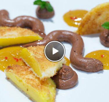 Chocolademousse en mangoschnitzels