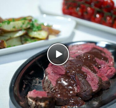 Chateaubriand met rode wijnsaus en garnituur