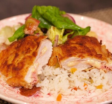 Hawaiiaanse cordon bleu met ananassalade