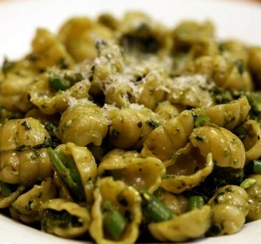 Conchiglie al pesto fresco