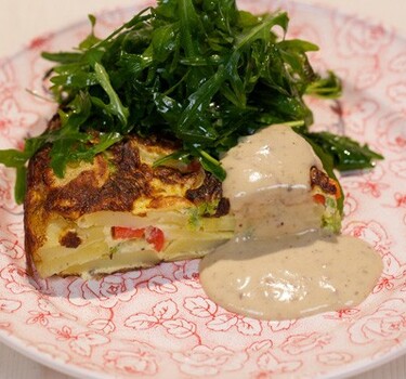 Chinese koolfrittata met ansjovisdressing