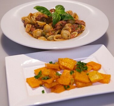 Orecchiette con salsiccia e capperi (pastaoortjes met saucijs en kappertjes)