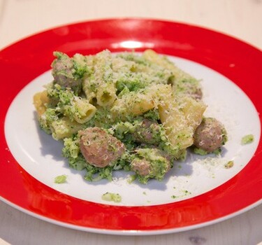 Rigatoni met broccoli, ricotta en limoen