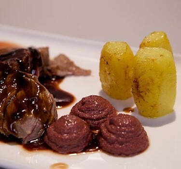 Entrecote met pommes fondant en portjus