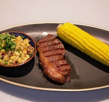 Picanha met farofa uit Brazilië (BBQ gerecht)