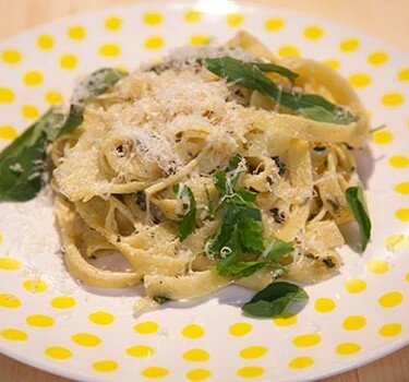 Tagliatelle met venkel en citroenroomsaus