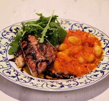 Kipsaltimbocca met gnocchi