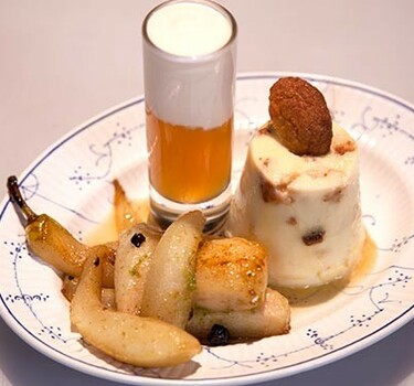 Bitterkoekjesbavarois met peer