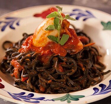 Spaghetti al nero di seppia (zwarte spaghetti met inkvis)