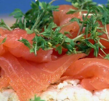 Rijstwafel met gerookte zalm