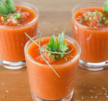 Gazpacho met oude kaas (to go)