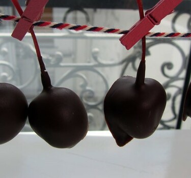 Cherry-chocolate bombshells