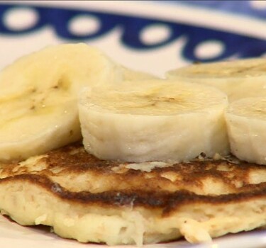 Gember-kokospannenkoeken met banaan