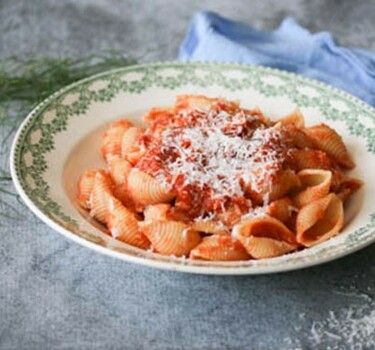 Pasta met krabsaus en verborgen groentes