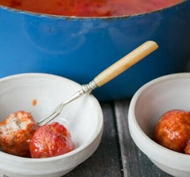 Kalkoenballetjes in tomatensaus