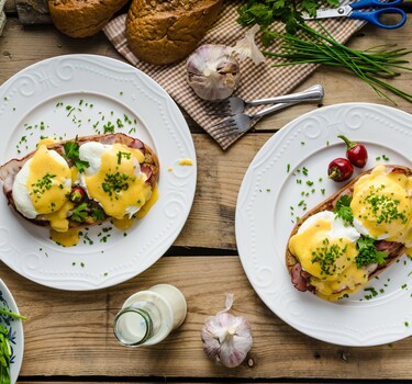 12 dingen die niet mogen ontbreken bij een traditionele Paasbrunch