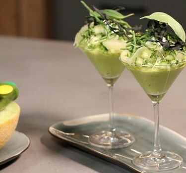 Avocadococktail met komkommertartaar