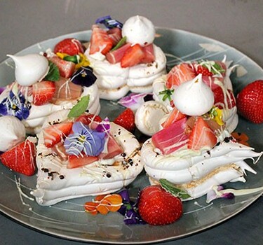 Meringue-rabarbertaartjes