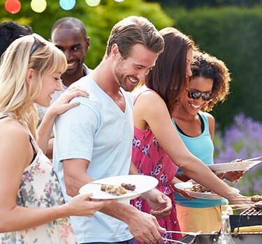 Deze dingen mogen niet ontbreken bij een geslaagde BBQ