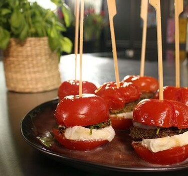 Veggie tomatenburger