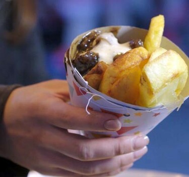 Frites met zuurvlees