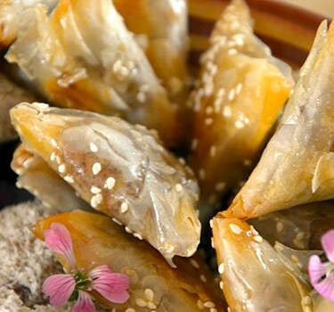 Amandelbriouats (Marokkaanse koekjes van amandelen en honing)