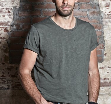 Hidde de Brabander in nieuw programma De Brabander Bakt