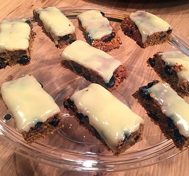 Carrot cake bars